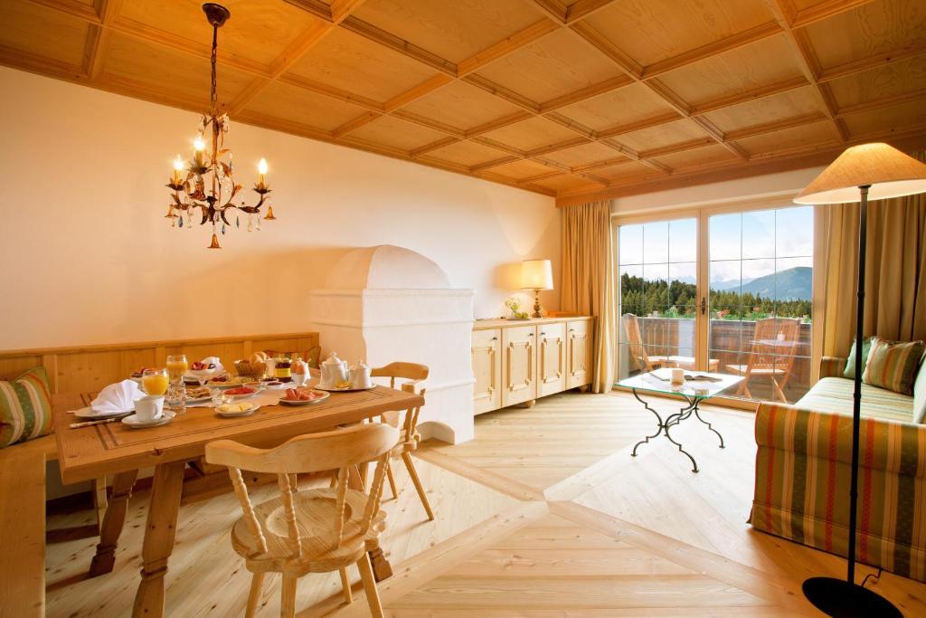 Hotel Laerchenhof Natur Зеефельд в Тироле Номер фото